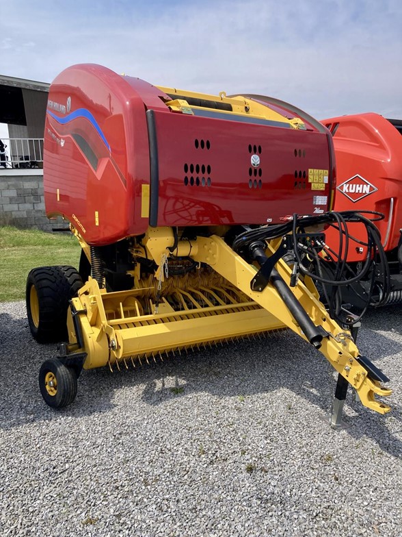 2025 NEW HOLLAND ROLL-BELT 450 CROP CUTTER
