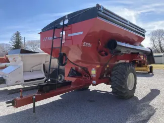 2023 E-Z TRAIL 550X GRAIN CART