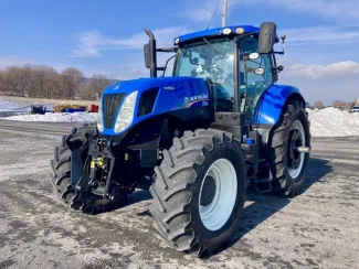 2015 NEW HOLLAND T7.245