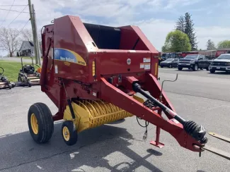 2009 NEW HOLLAND BR7050 ROUND BALER