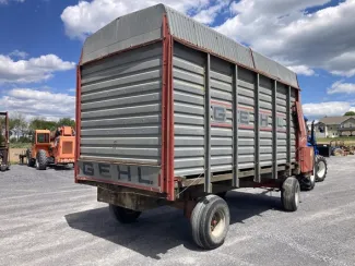 GEHL 970 FORAGE WAGON