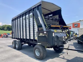 2024 H&S FB745219 FORAGE BOX
