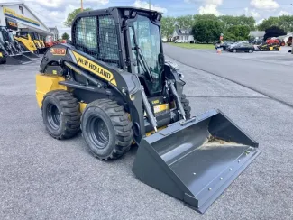 2025 NEW HOLLAND L320 SKID-STEER *DISCOUNTED $49,900*